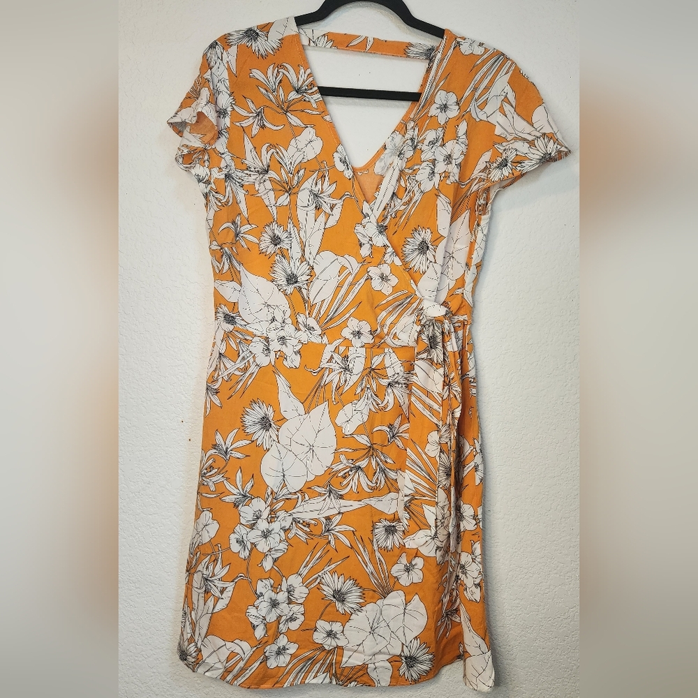 Edition Yellow Floral‎ Summer Women's Dress, Size 16